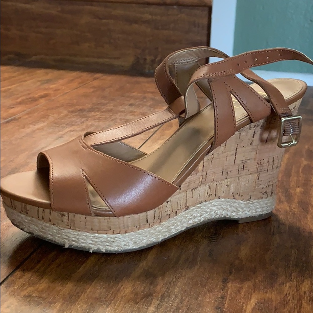 Heels - Picture 3 of 3